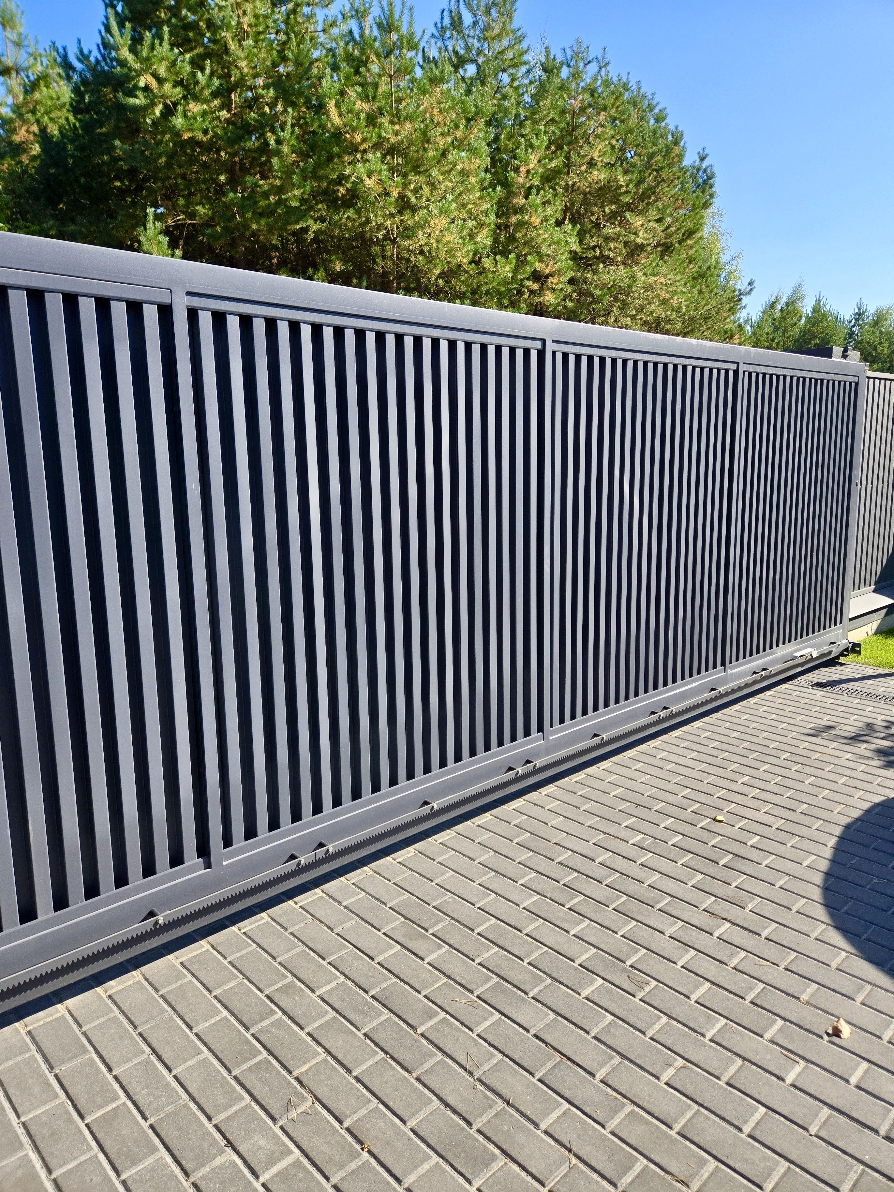 Ворота HIGH LINE BonaFence ракурс 4